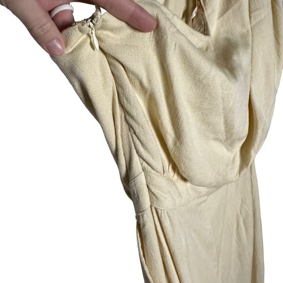 Free People Avery Jumpsuit Size 4 Washed Out Cream One Shoulder New - Picture 7 of 11